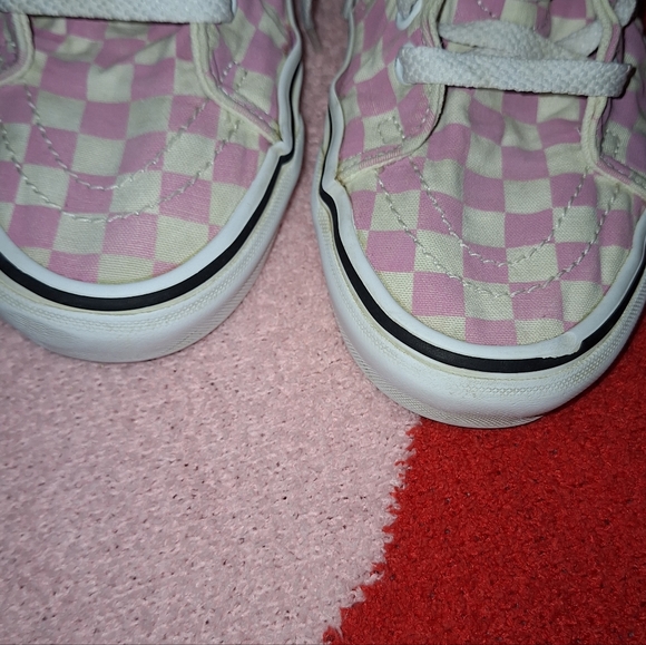 Vans Pink and White Checkered HiTop Sneakers 9 - Picture 4 of 10